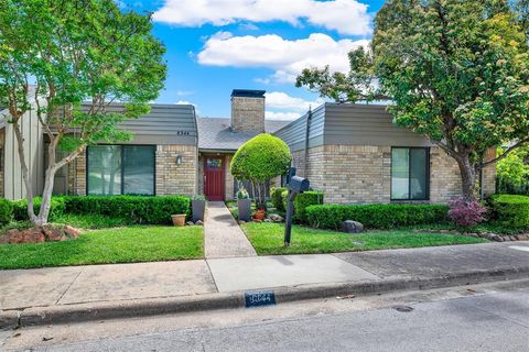 Photo of 8344 Old Moss Road, Dallas, TX 75231 (MLS # 21210165)