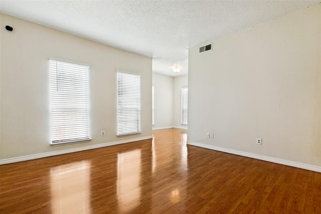 Copperfield Condo Ph 03 - Residential