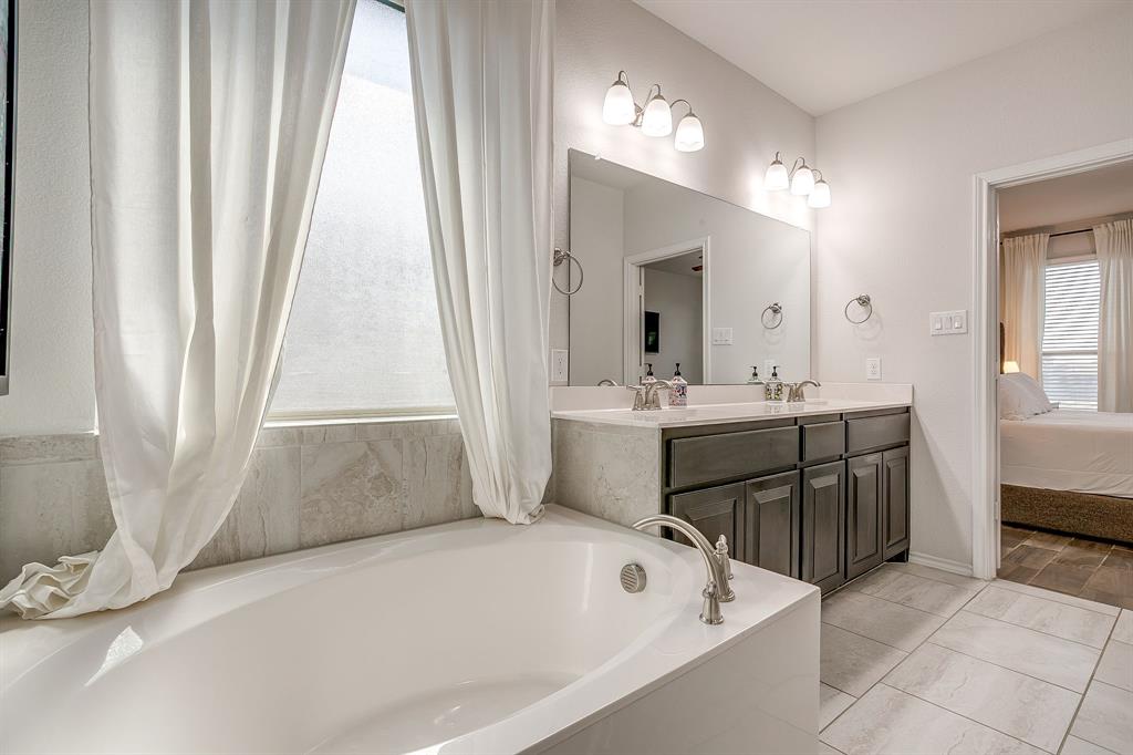 Hawthorne Mdws - Residential