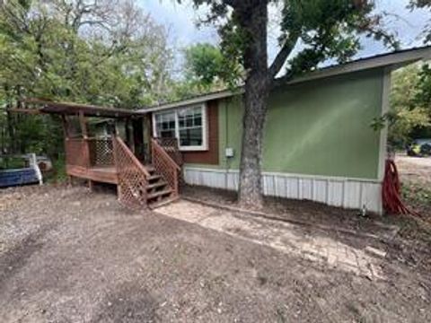 Photo of 1466 County Road 3504, Quinlan, TX 75474 (MLS # 21261774)