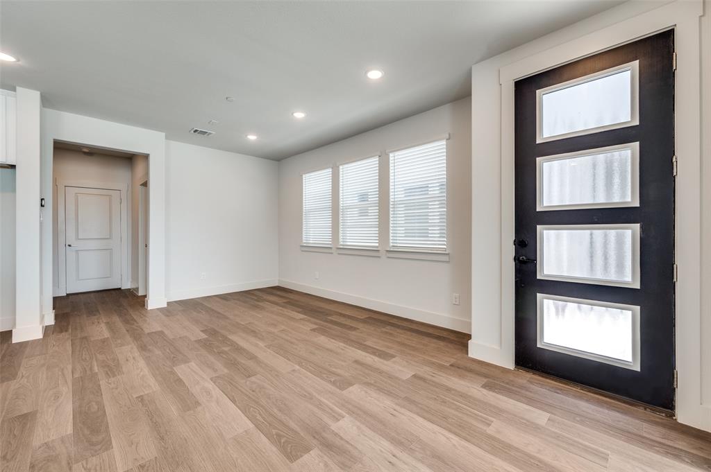 4553 Lamplights Drive