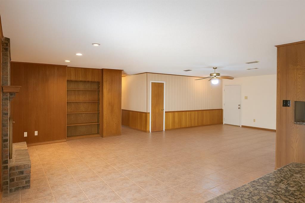 Lake Brenda - Residential