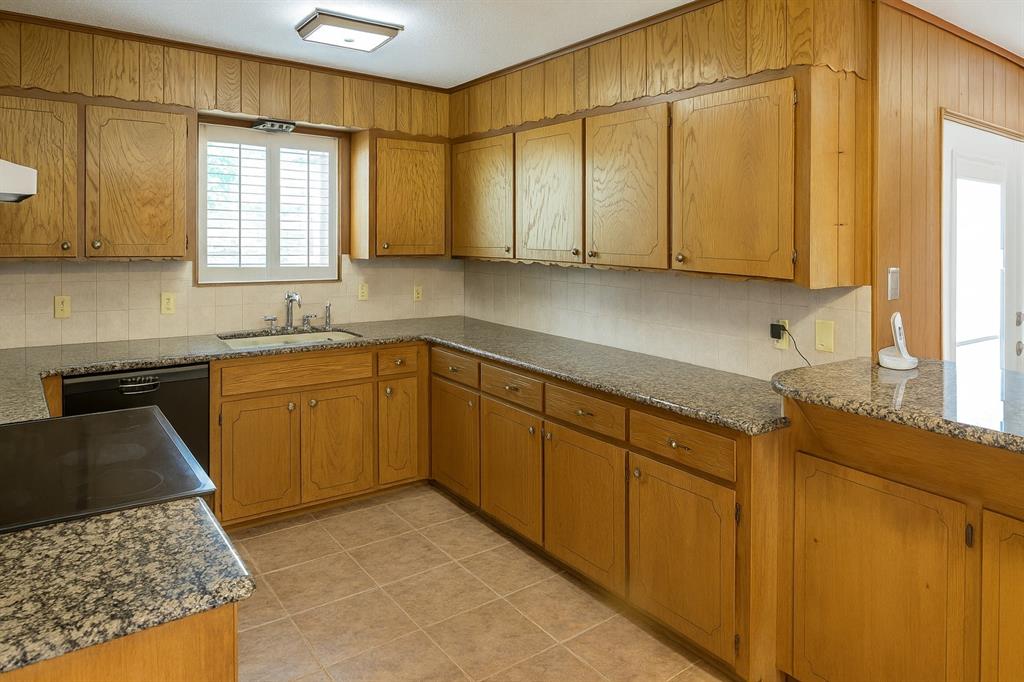 Lake Brenda - Residential