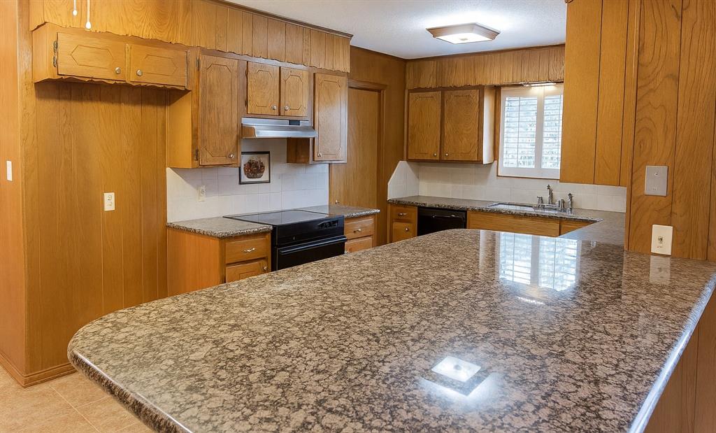 Lake Brenda - Residential