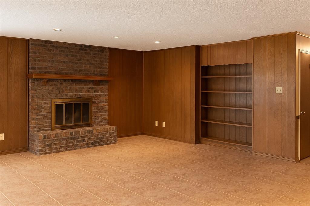 Lake Brenda - Residential