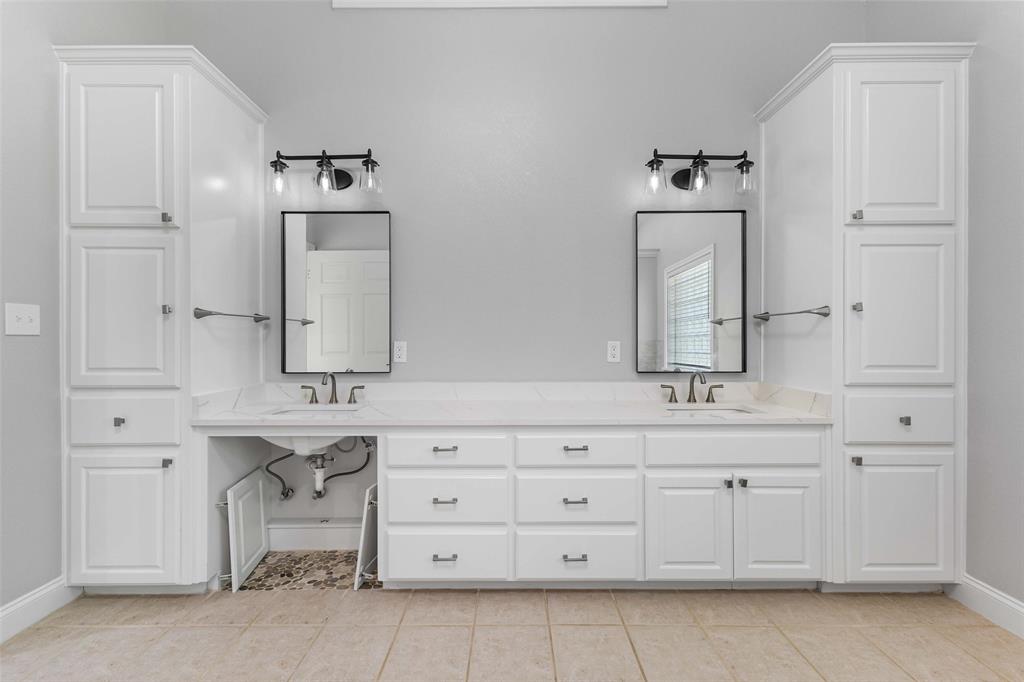 Three 17 River Oaks - Residential