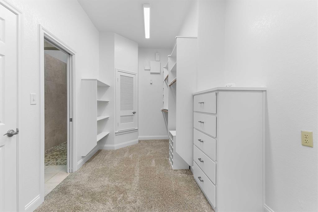 Three 17 River Oaks - Residential