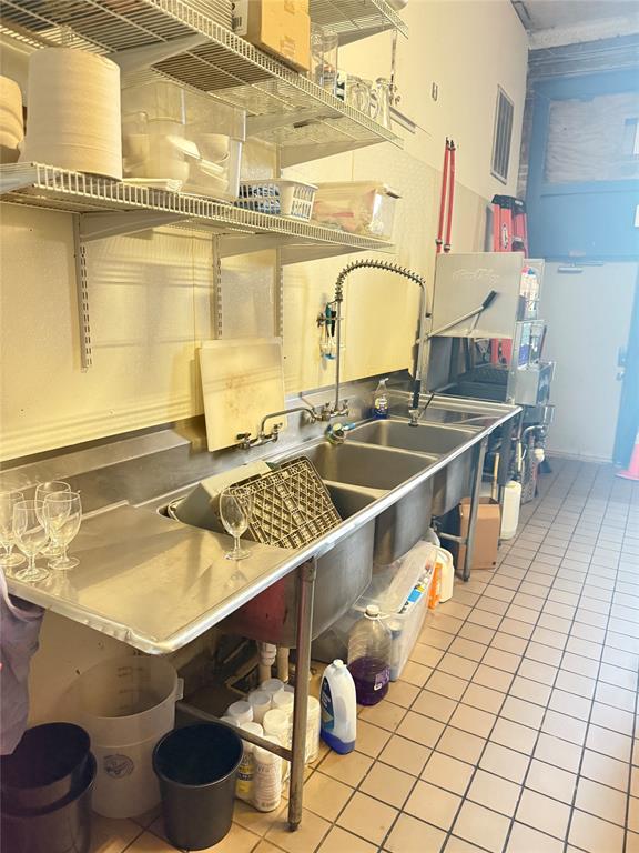 Mckinney Original Donation - Commercial Lease