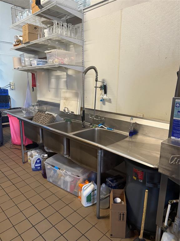 Mckinney Original Donation - Commercial Lease