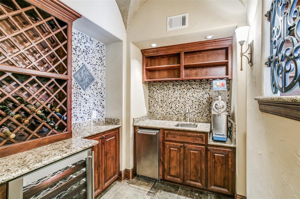 Alexander Court - Residential