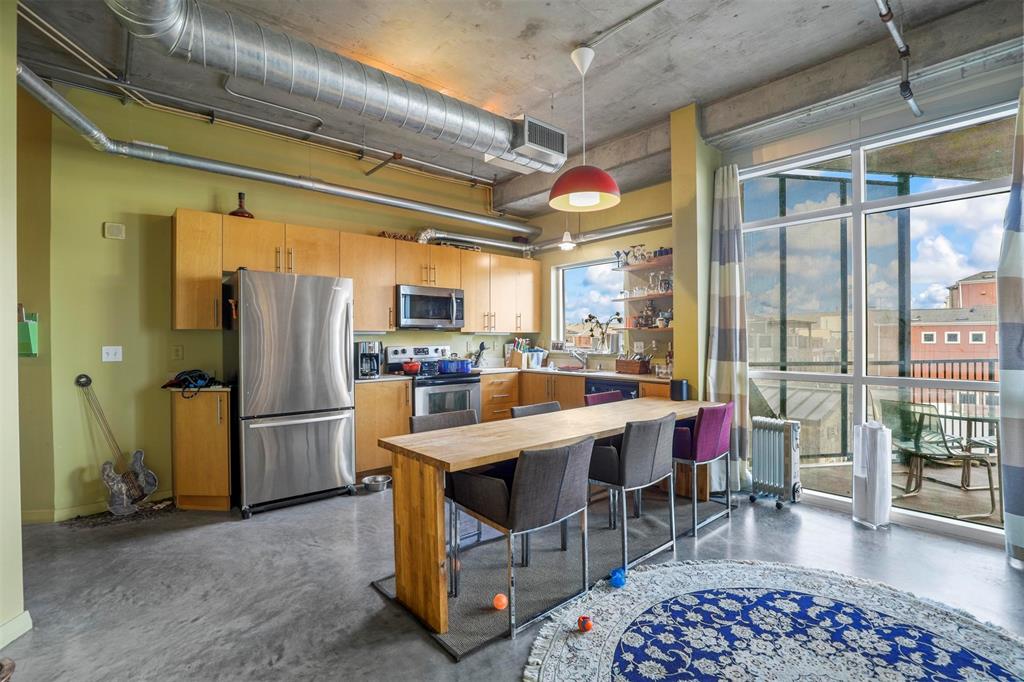 Beat At the South Side Station - Residential