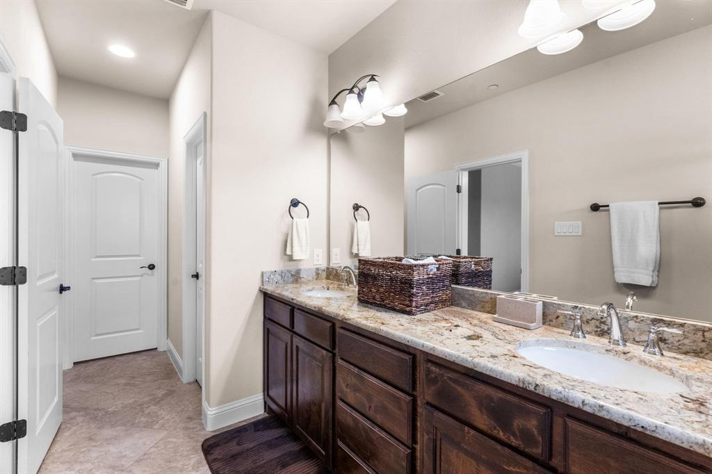 Residences At Jeans Creek, The - Residential Lease