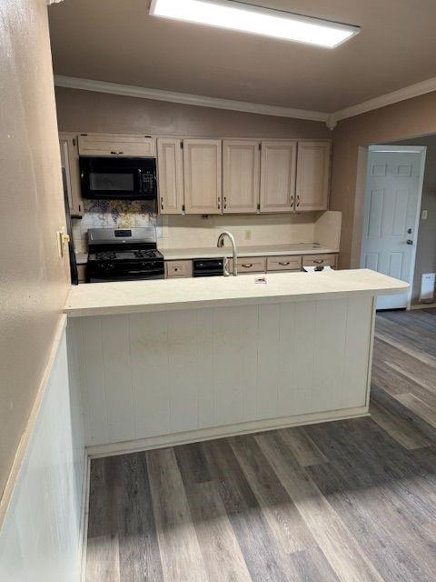 Elmwood West - Residential Lease