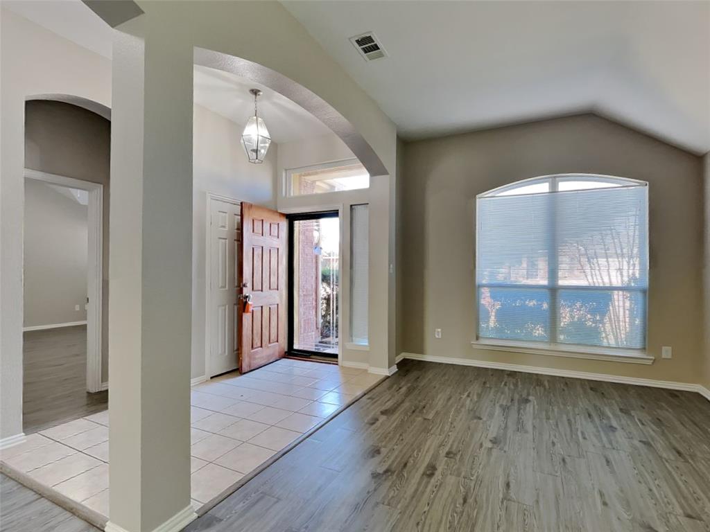 529 Covey Trail