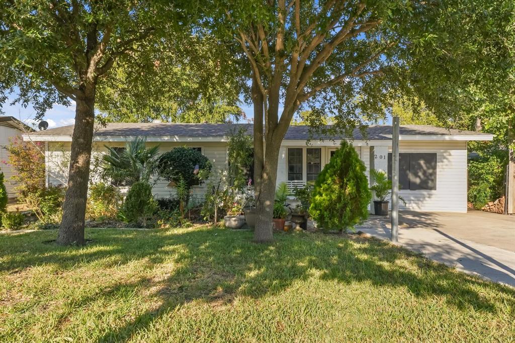201 Glenridge Drive
