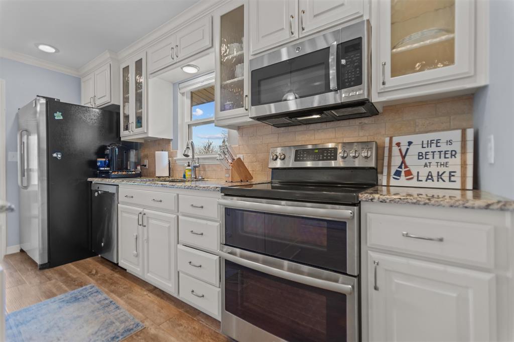 Three Points Estates - Residential