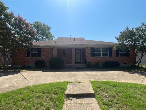 3330 Sharpview Lane Dallas TX 75228