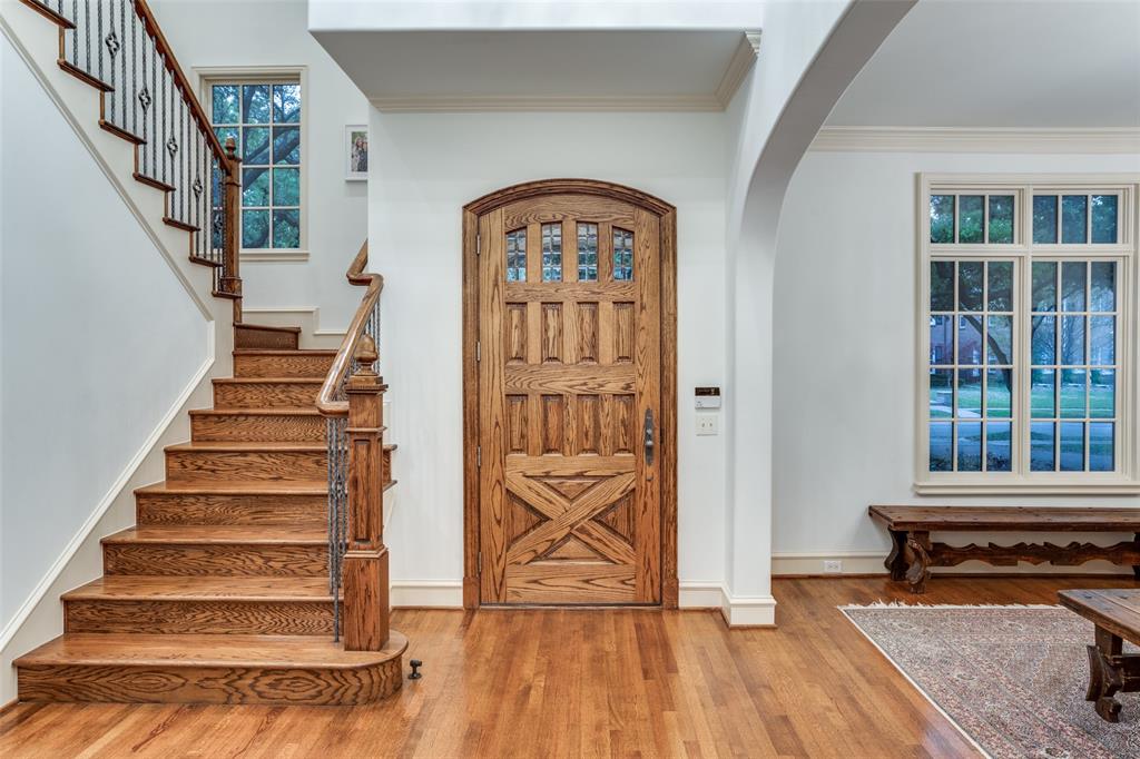 IDLEWOOD - Residential