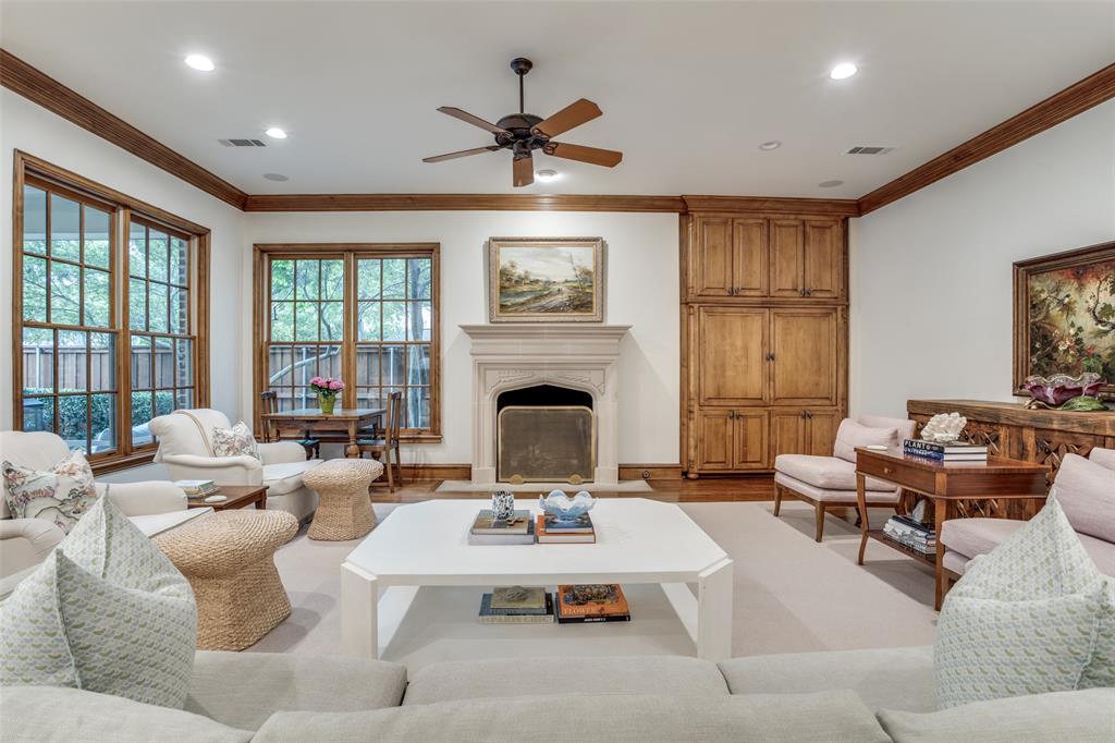 IDLEWOOD - Residential