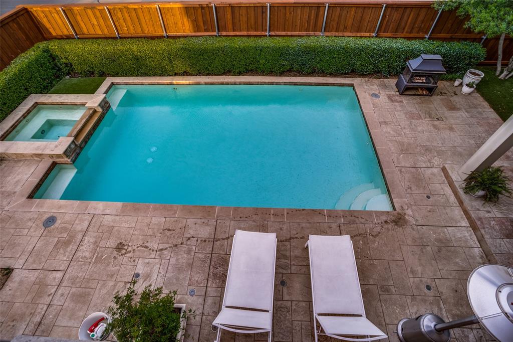 IDLEWOOD - Residential