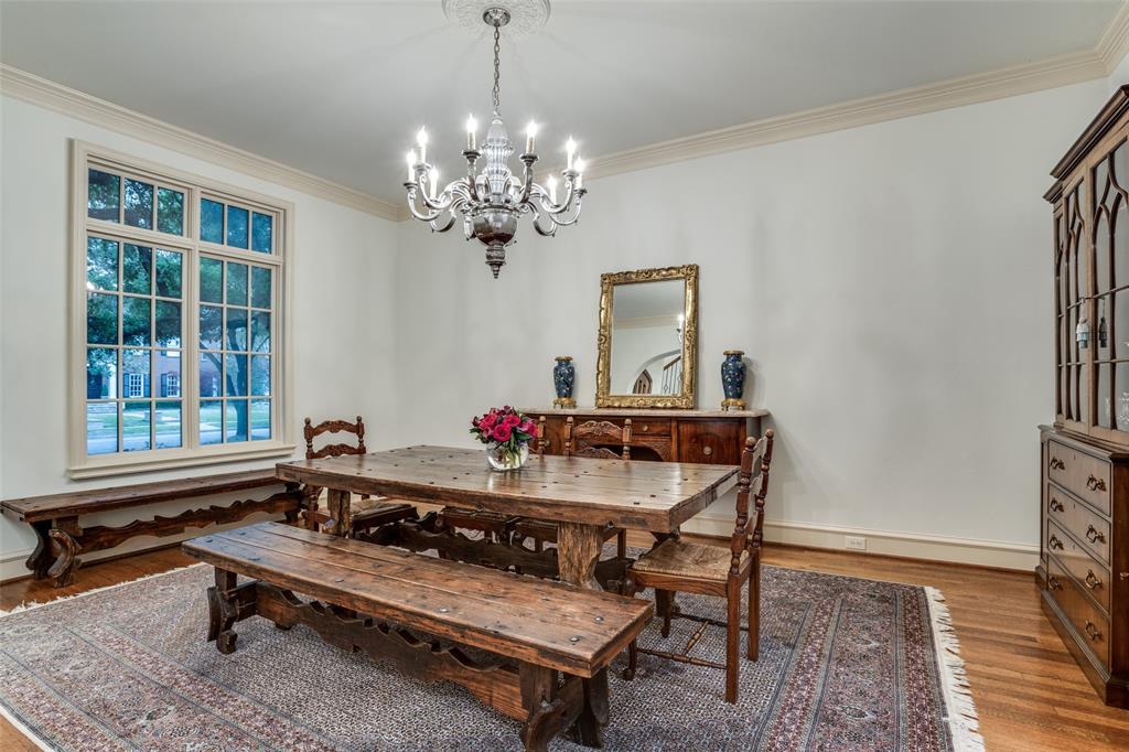 IDLEWOOD - Residential