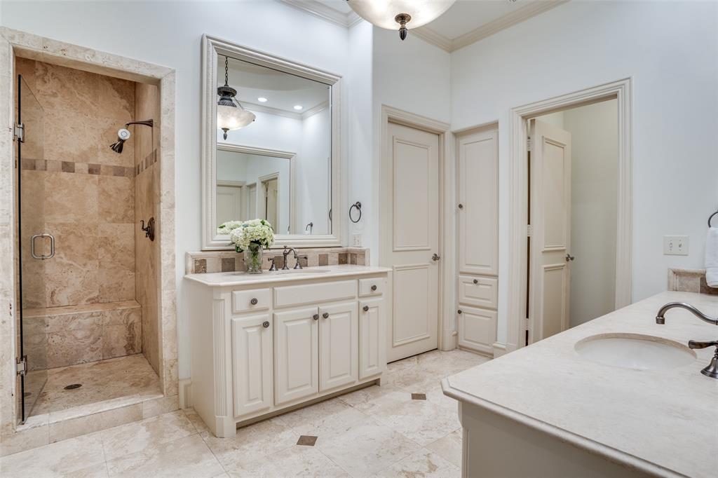 IDLEWOOD - Residential