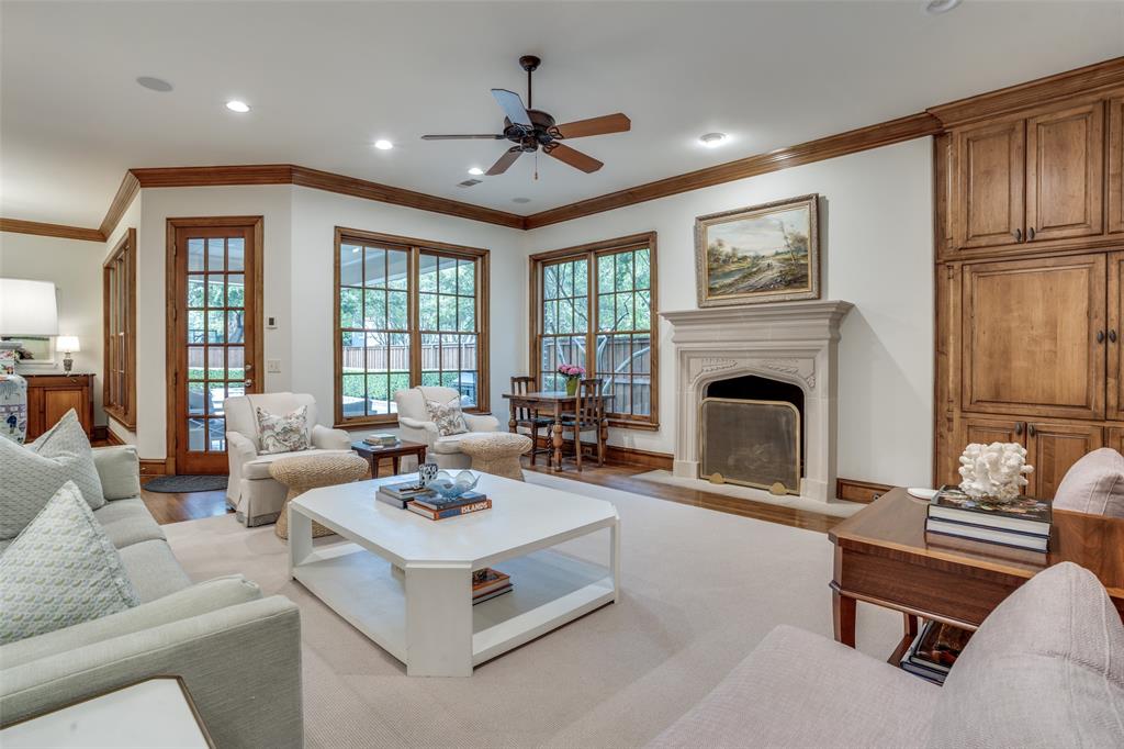 IDLEWOOD - Residential