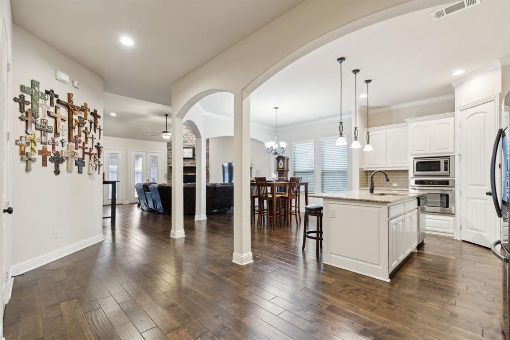 Knott's Landing on Little Road - Residential