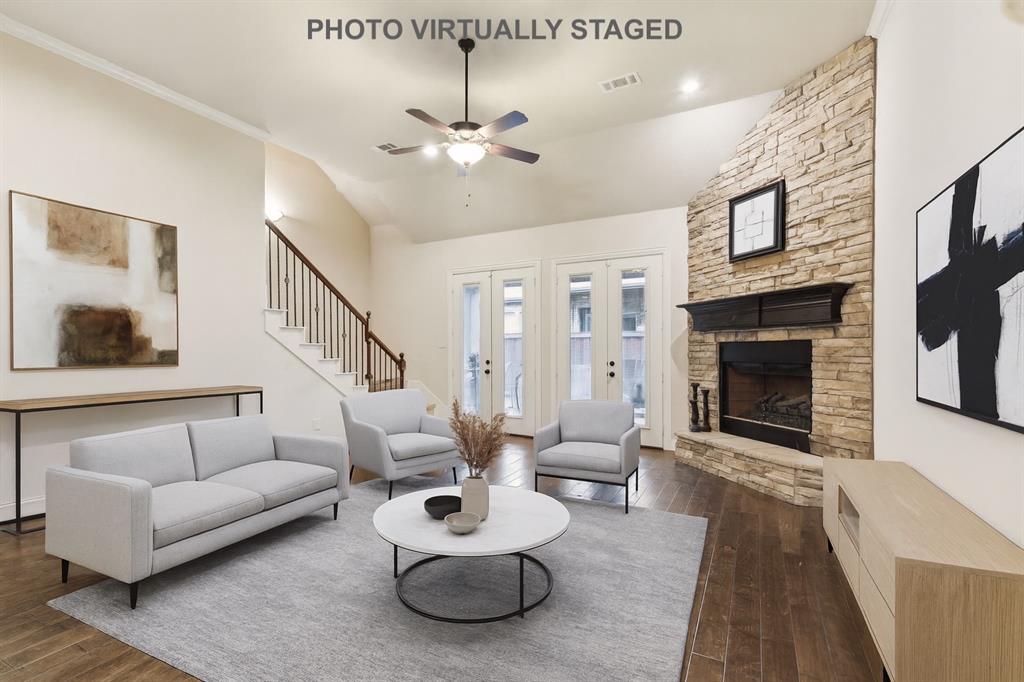 Knott's Landing on Little Road - Residential