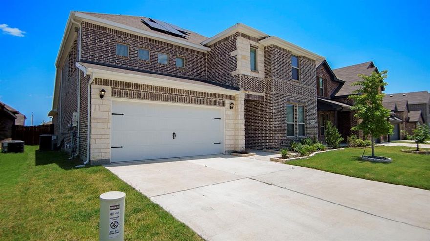Beautifully Crafted 2022 Build in Fort Worth with Solar Panels! Virtually NO Electric bill! 4bedrooms 3 Full Bathrooms, Fridge, Washer and Dryer included! Interior features office with double doors at entry, modern kitchen with stainless appliances, gas range and venthood. 2nd Living area upstairs! Spacious primary bedroom with dual sinks, separate shower and tub, walk in closet! 3 sizable spare bedrooms. Fullsize laundry room, 2 car garage. Fenced backyard with covered back patio. Close to schools, highways and shopping!