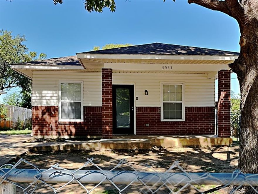 Cute red brick home with a large living room. The galley kitchen offers a black and white contrast with granite countertops and freshly painted cabinets. New gas stove and refrigerator provided. The bathrooms have been updated along with vinyl plank flooring throughout the home. Home has chain link fencing surrounding entire perimeter of home. Managed by Northpoint Asset Mgmt. contact agent for instructions on how to apply. Residents benefits package is mandatory for $50 per month, includes renters' insurance.