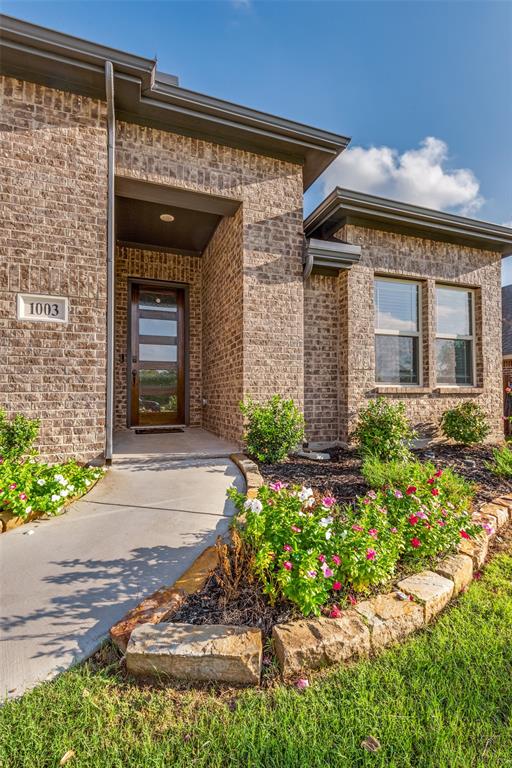 1003 Creekhaven Lane