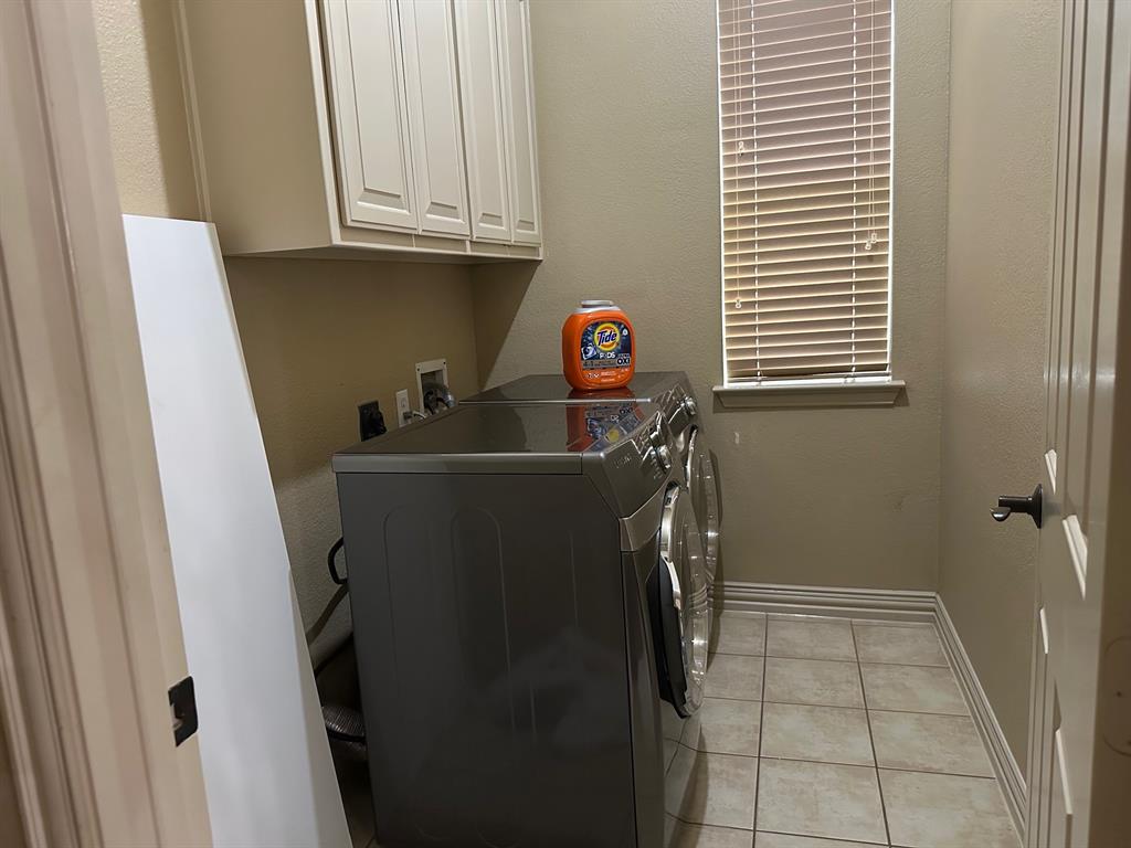 Cambridge Place At Russell Creek - Residential Lease