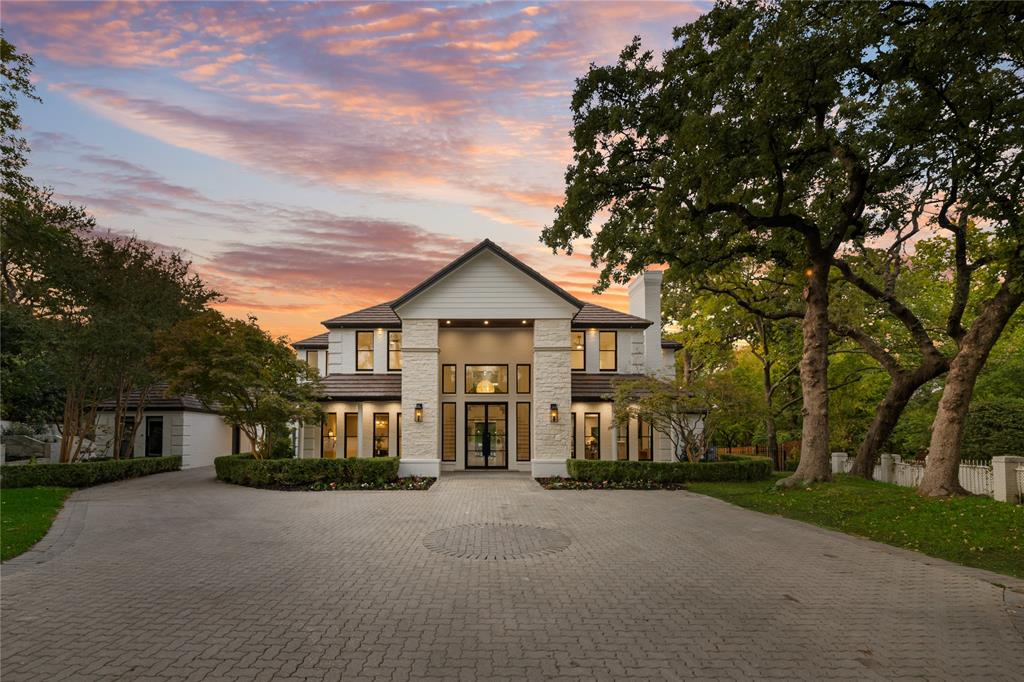 4104 Trail Bend Court