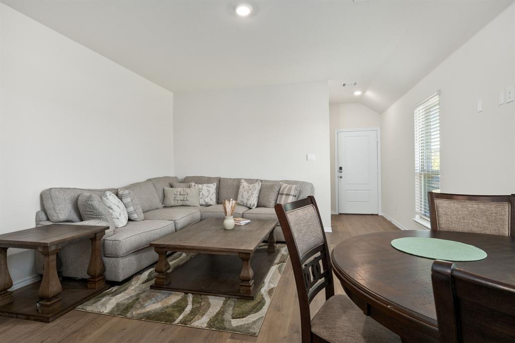 Elevon Ph 1b - Residential Lease