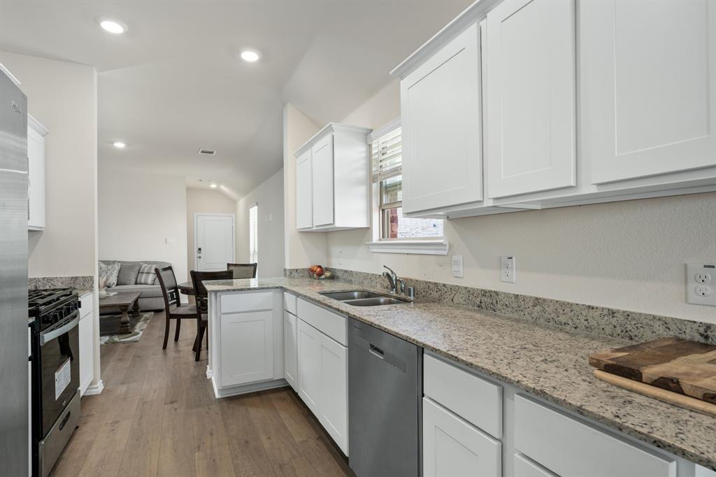 Elevon Ph 1b - Residential Lease