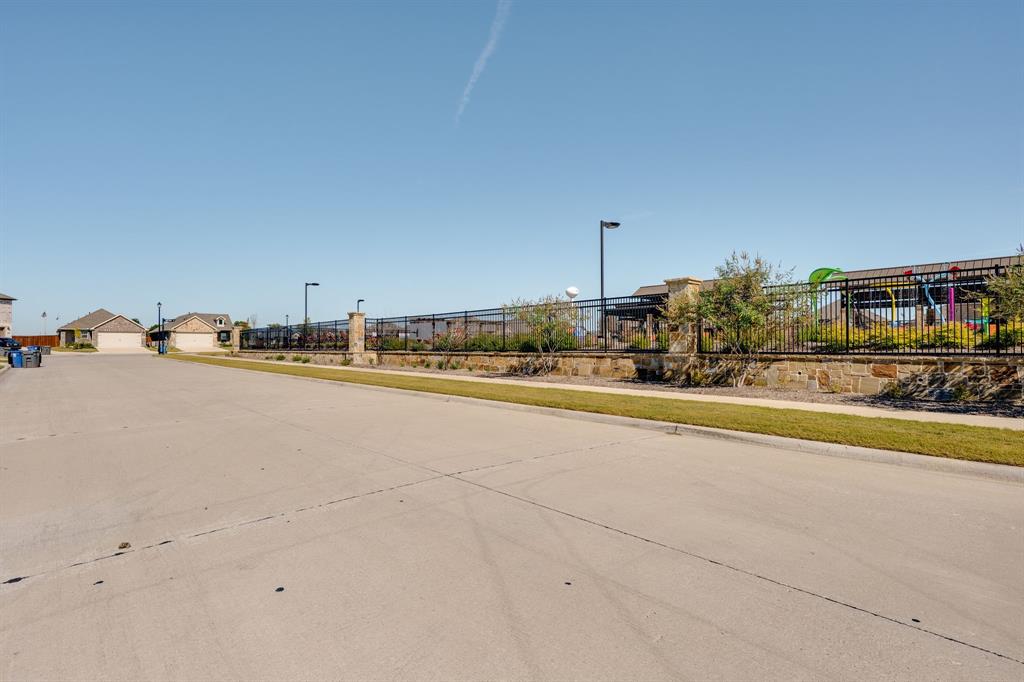 Elevon Ph 1b - Residential Lease