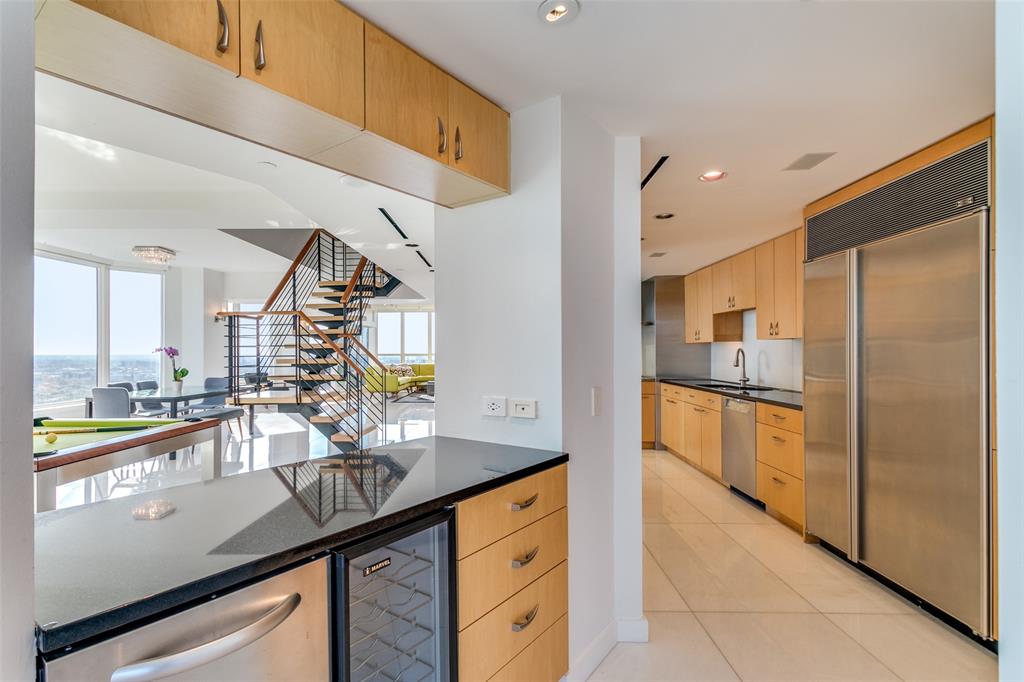 La Tour Condo - Residential