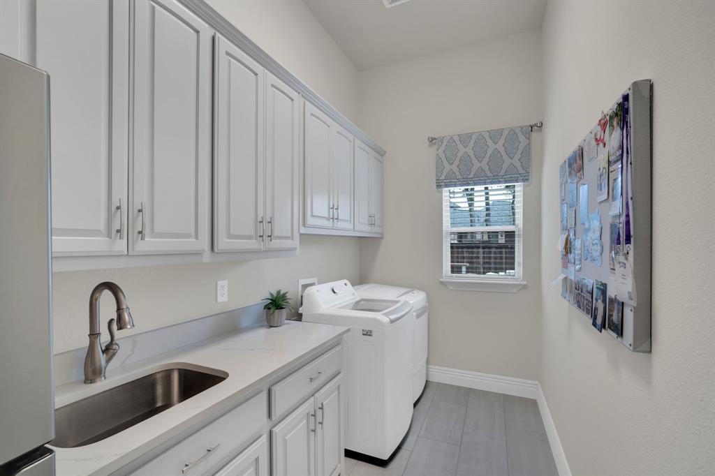 1400 Norwegian Wood Ct, Mansfield, TX, 76063, USA, 5 Bedrooms Bedrooms, ,5 BathroomsBathrooms,Residential,Pending,1400 Norwegian Wood Ct,21313709