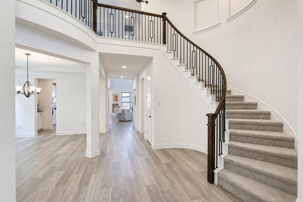 304 Cottontail Lane