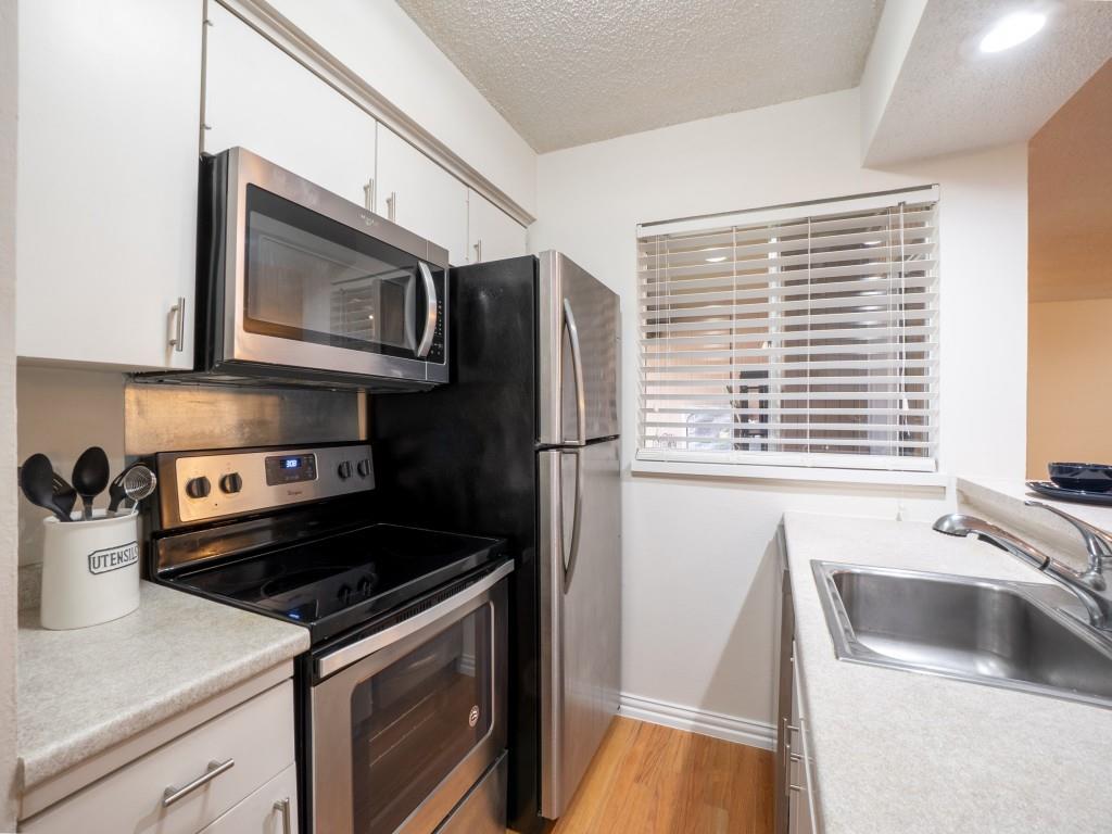 Arrangement Condo - Residential