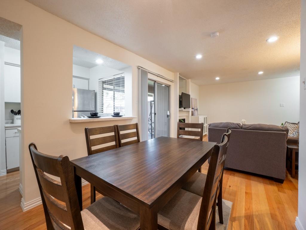 Arrangement Condo - Residential