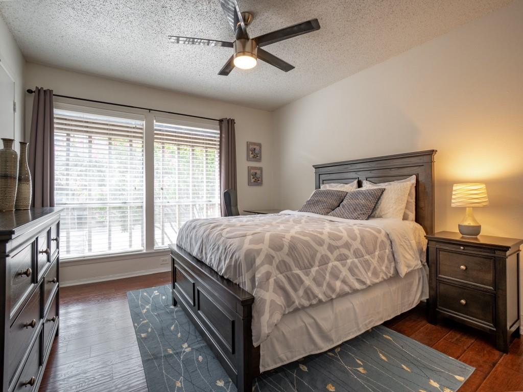 Arrangement Condo - Residential