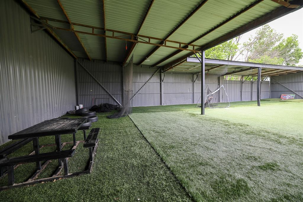 O T Justin - Commercial Sale