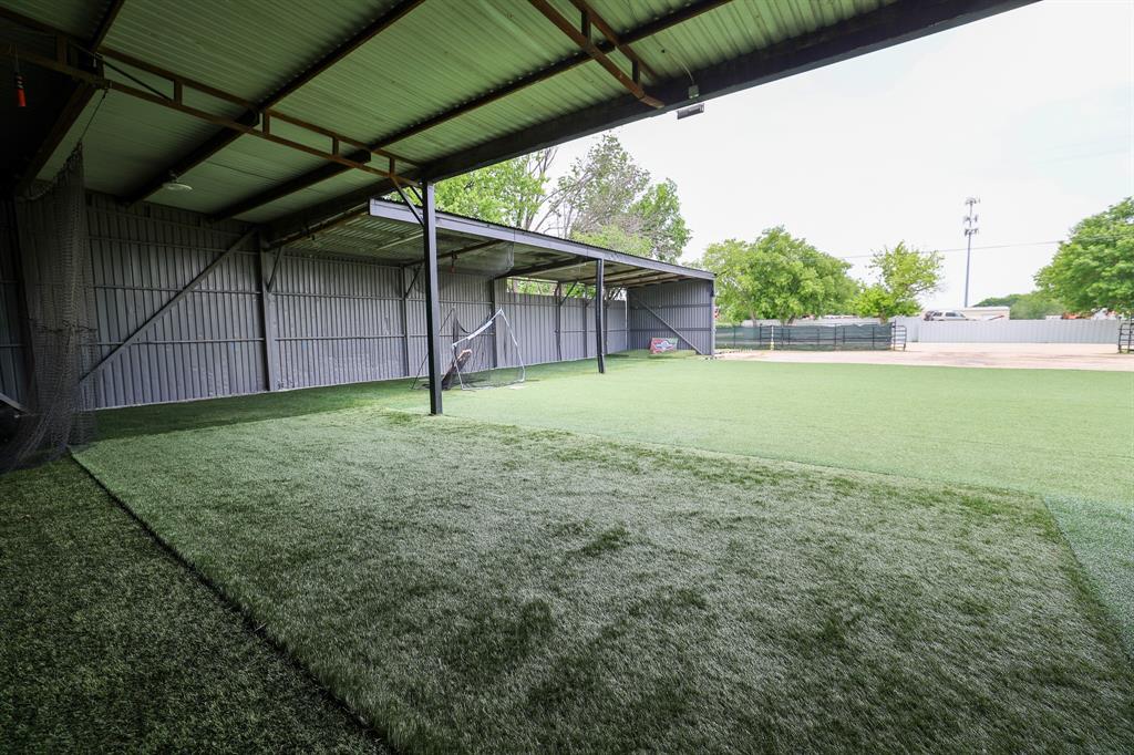 O T Justin - Commercial Sale