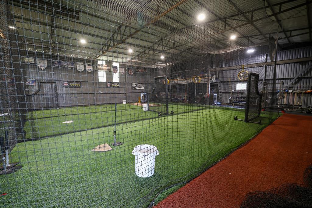 O T Justin - Commercial Sale