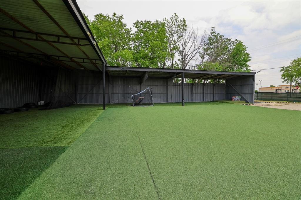 O T Justin - Commercial Sale