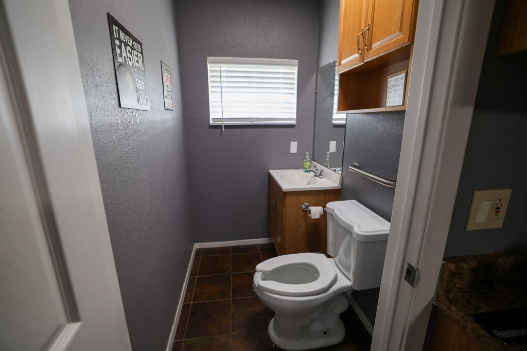 O T Justin - Commercial Sale