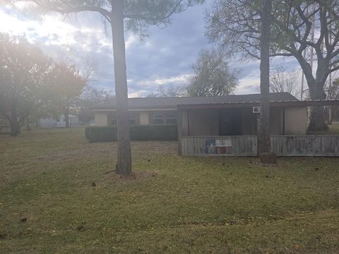 A home in East Tawakoni