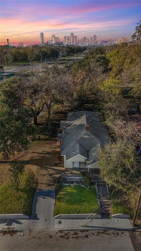 2211 Romine Avenue Dallas TX 75215